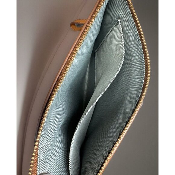 Fossil Wristlet‎ Wallet Genuine Leather Embossed Tan Inner Pocket Zip Pouch 6x9" - Picture 4 of 7